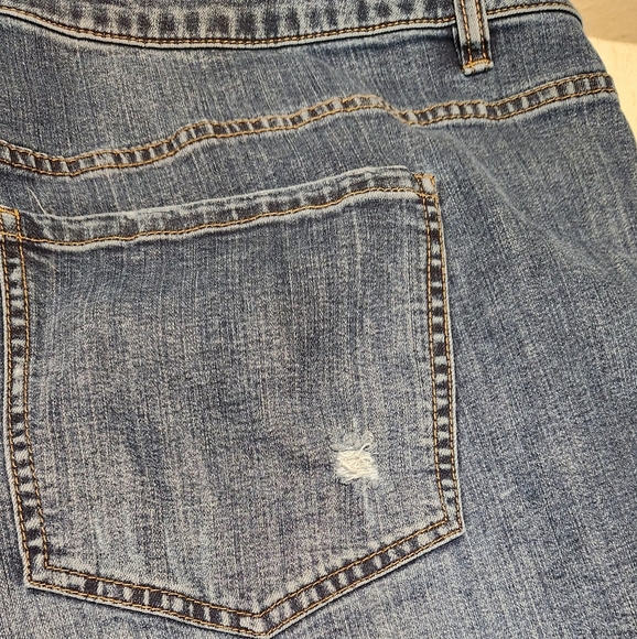 BERMUDAS LANE BRYANT SIZE 26 DEMIN SHORTS. - Picture 6 of 10